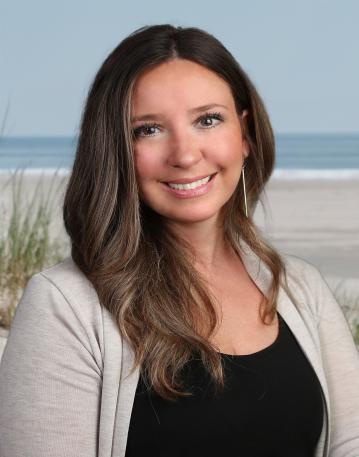 Agent Stephanie Sharp